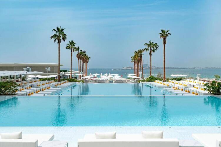 Five Luxe Jbr