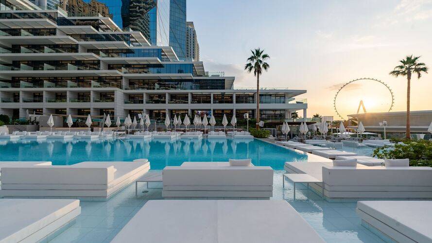 Five Luxe Jbr
