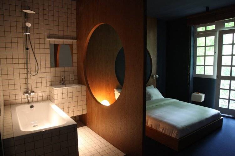 Blueberry Nights Hotel
