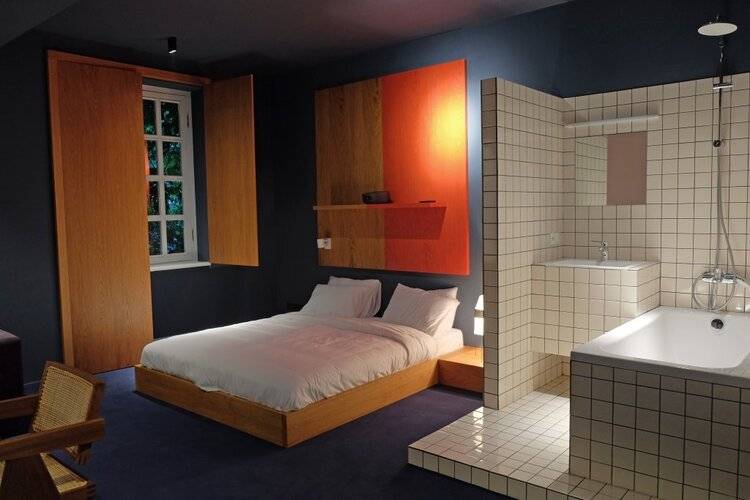 Blueberry Nights Hotel