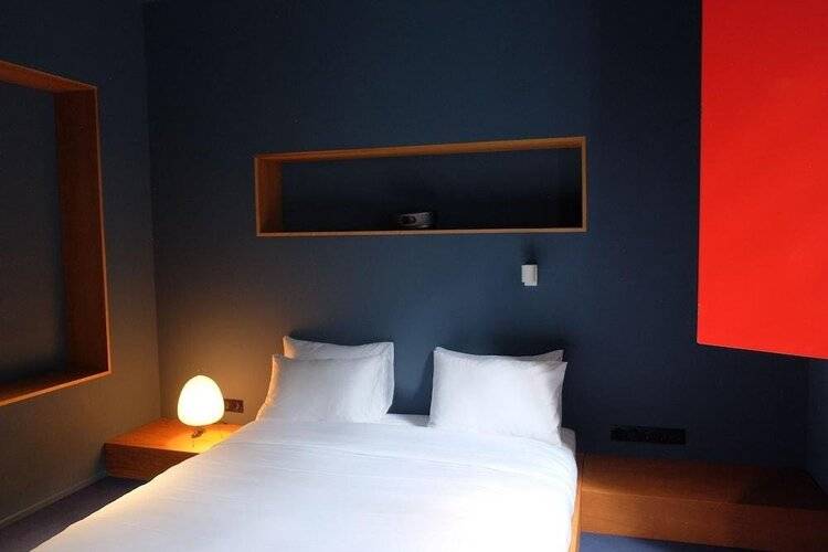 Blueberry Nights Hotel