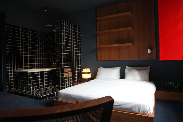 Blueberry Nights Hotel