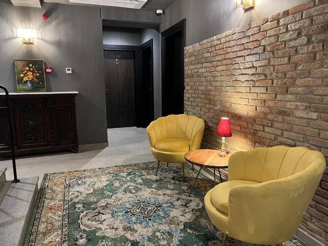 Twentyone By Vintage Hotel Collections
