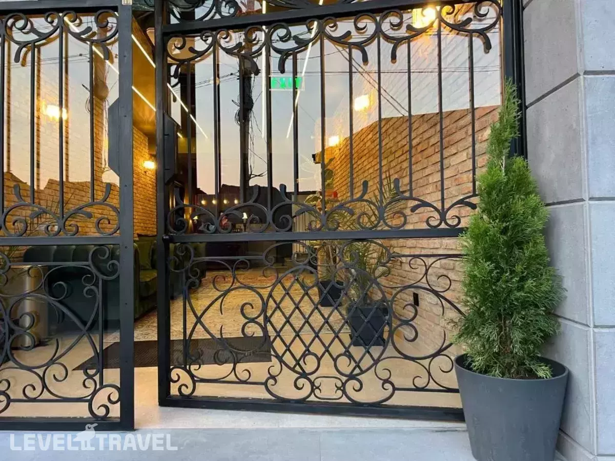 Twentyone By Vintage Hotel Collections