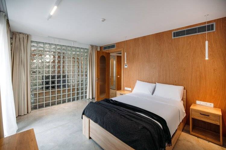 Urban Apartments 17 Executive Suits