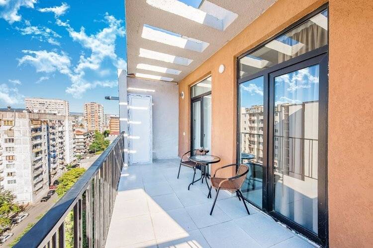 H&B Apartments Chikovani