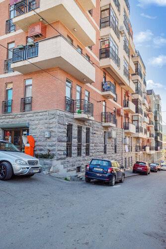 H&B Apartments Queen Ketevan