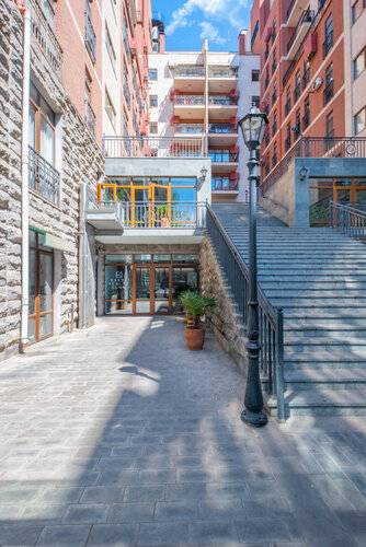 H&B Apartments Queen Ketevan