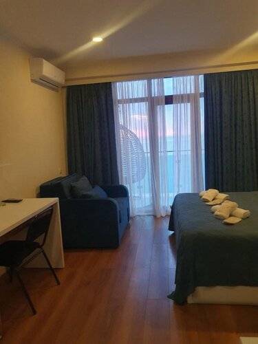 Fresh Wave Hotel