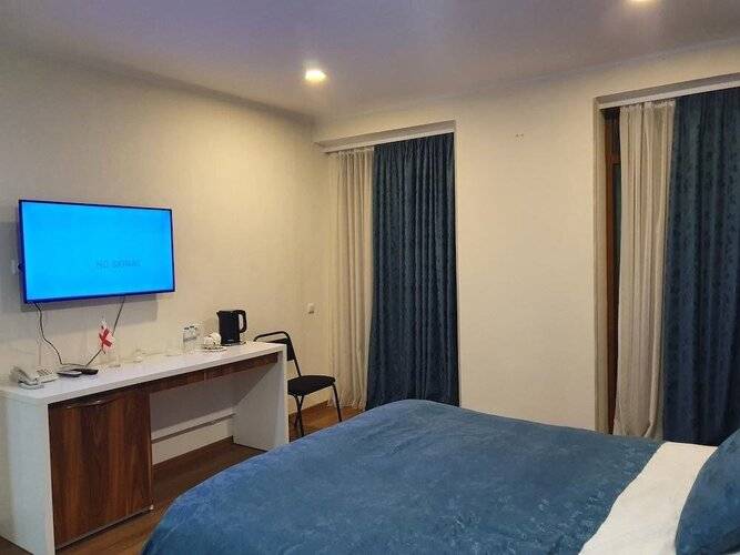 Fresh Wave Hotel