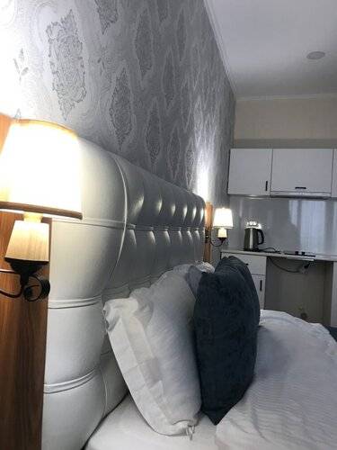 Fresh Wave Hotel
