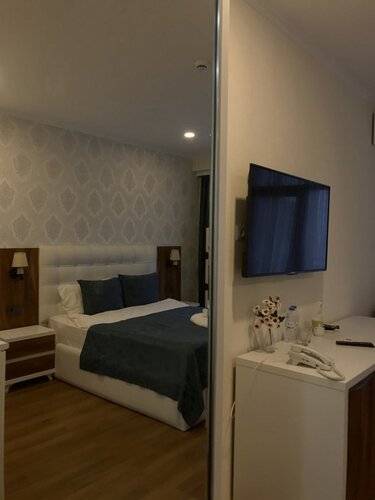 Fresh Wave Hotel