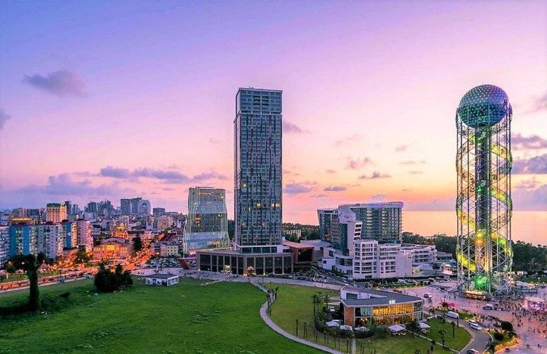 Апартаменты В Центре Батуми 50 Метров От Моря, Porta Tower