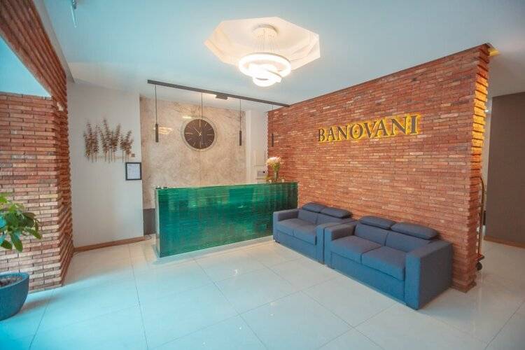 Отель Banovani