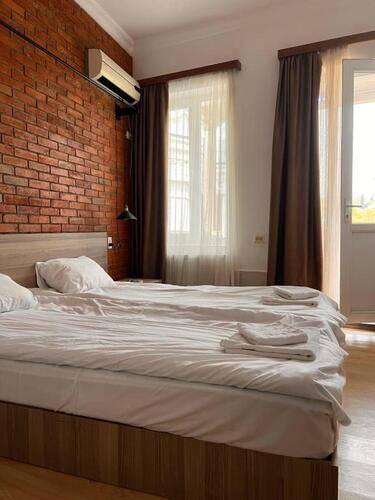 Tbil Inn