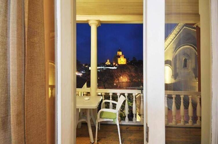 Tbil Inn