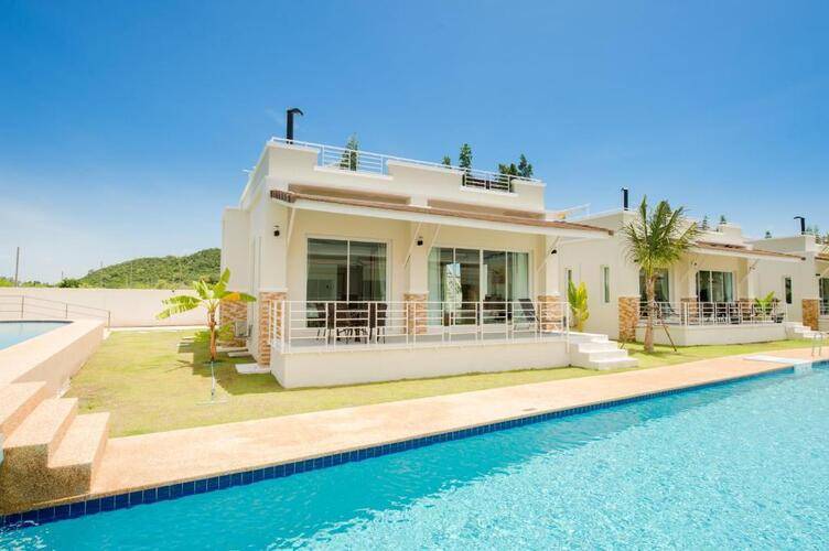 The Oriental Beach Pearl Resort