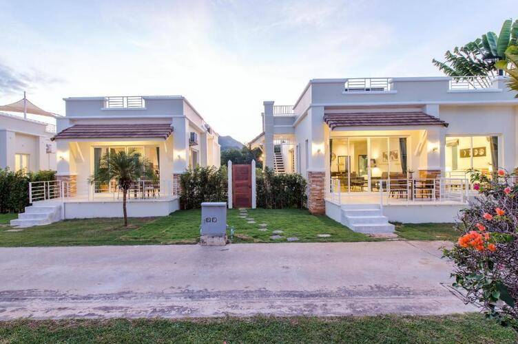 The Oriental Beach Pearl Resort