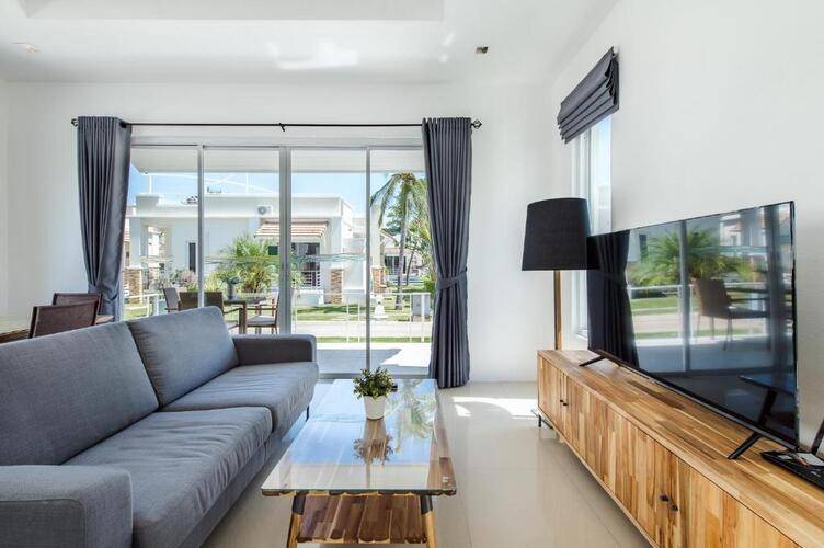 The Oriental Beach Pearl Resort