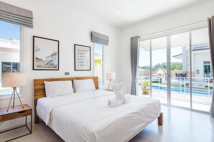 The Oriental Beach Pearl Resort