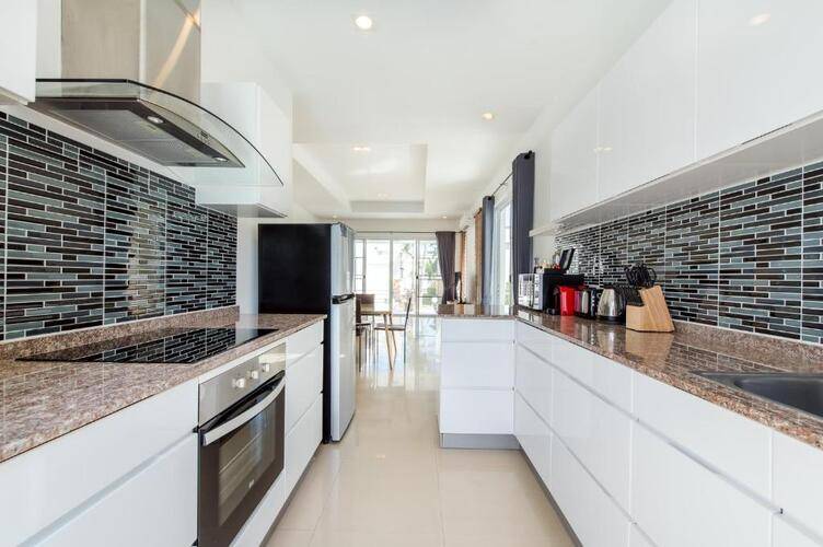 The Oriental Beach Pearl Resort