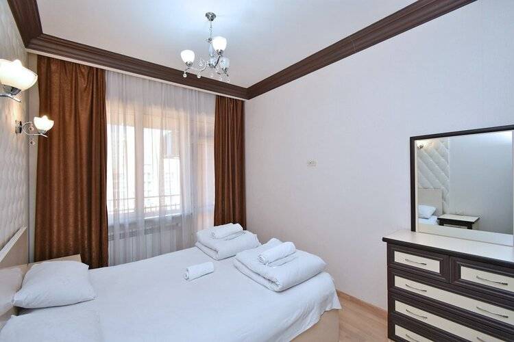 Апартаменты Rentinnyerevan 13 Pavstos Buzand Street