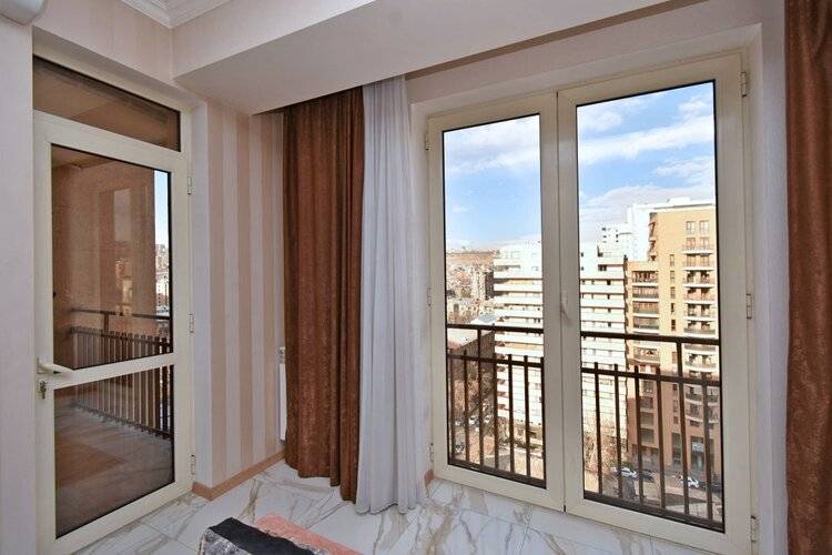 Апартаменты Rentinnyerevan 13 Pavstos Buzand Street