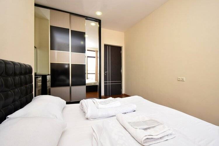 Апартаменты Rentinnyerevan 74 Aram Street Д74