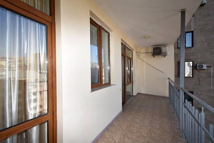 Апартаменты Rentinnyerevan 74 Aram Street Д74