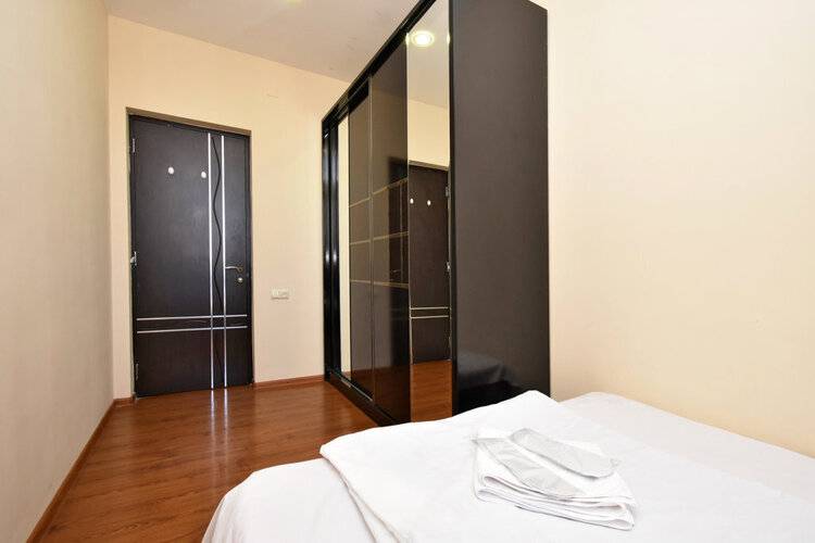 Апартаменты Rentinnyerevan 74 Aram Street Д74