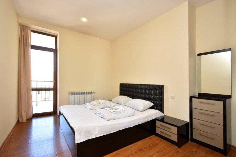 Апартаменты Rentinnyerevan 74 Aram Street Д74