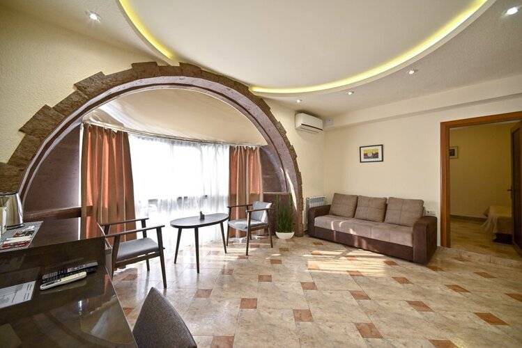 Skyline Hotel Yerevan