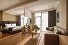 Hotel Monday
