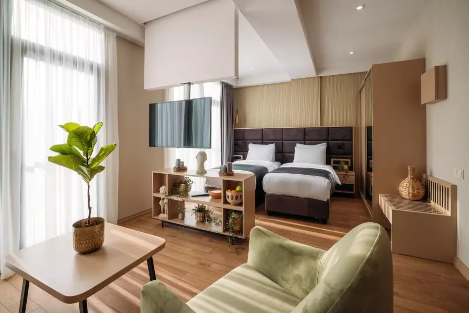 Hotel Monday