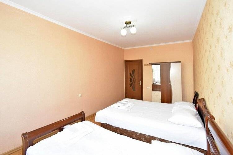 Апартаменты Rentinnyerevan 15 Mesrop Mashtots Avenue