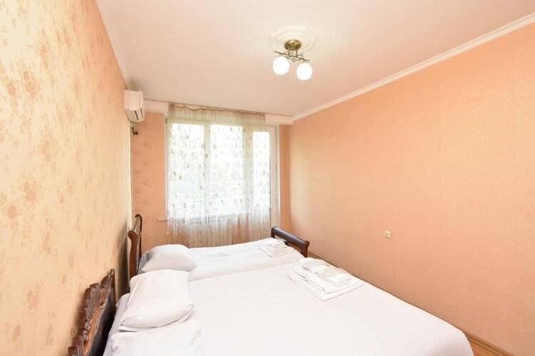 Апартаменты Rentinnyerevan 15 Mesrop Mashtots Avenue