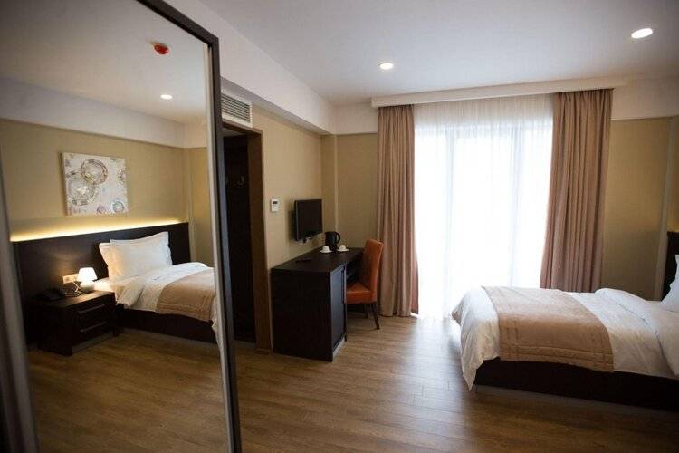 Sephia Hotel