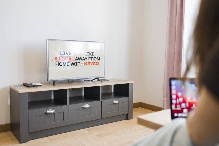 Апартаменты 1br Apt/Stylish Urban Escape/Central View/By Keygo 68