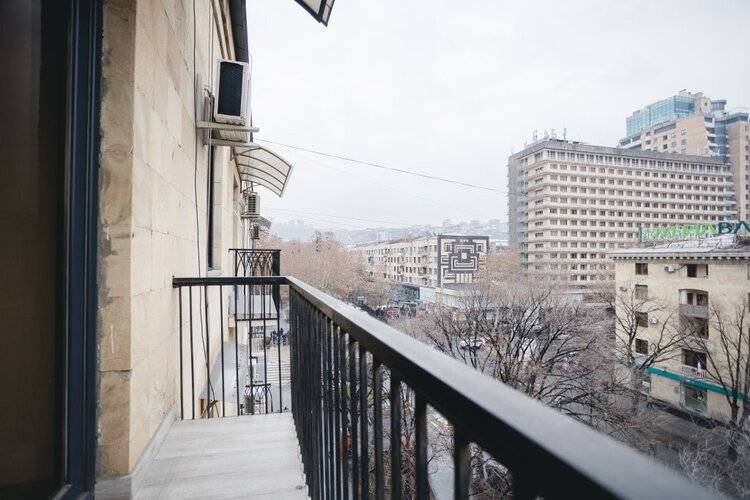 Апартаменты 1br: Urban Oasis/Balcony/Easy Check-In/Keygo 53