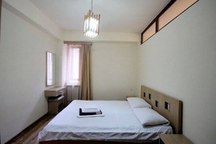 Апартаменты Rentinnyerevan Saryan 40 Street