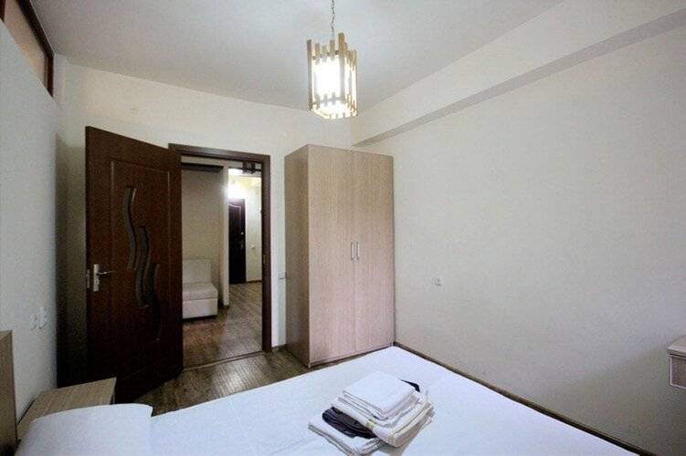 Апартаменты Rentinnyerevan Saryan 40 Street
