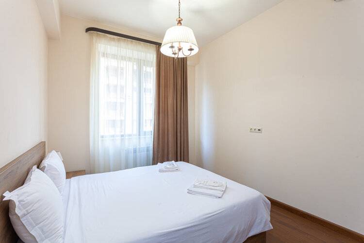 Апартаменты Stay Inn On Buzand Street 17-85