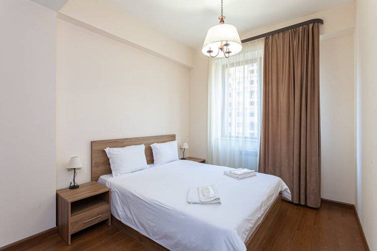 Апартаменты Stay Inn On Buzand Street 17-85