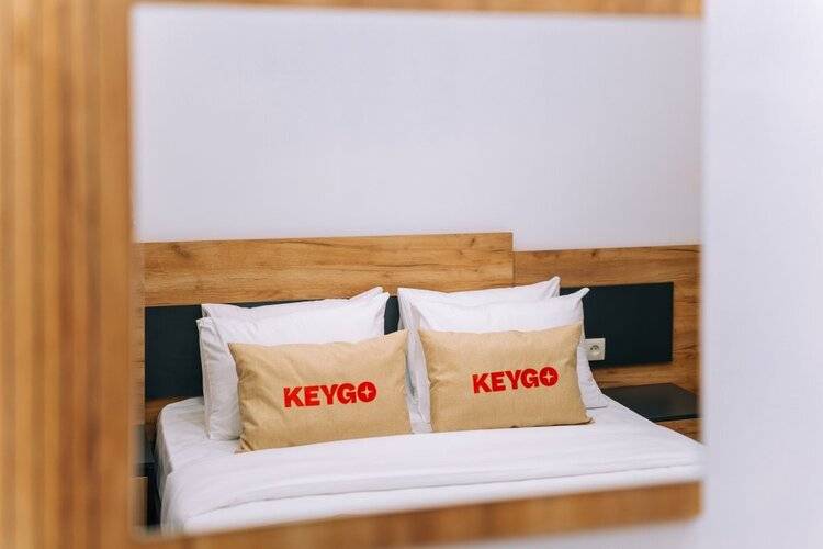 Апартаменты 1br Sunlit/Center/Frenchbalcony/Self Checkin/Keygo 50