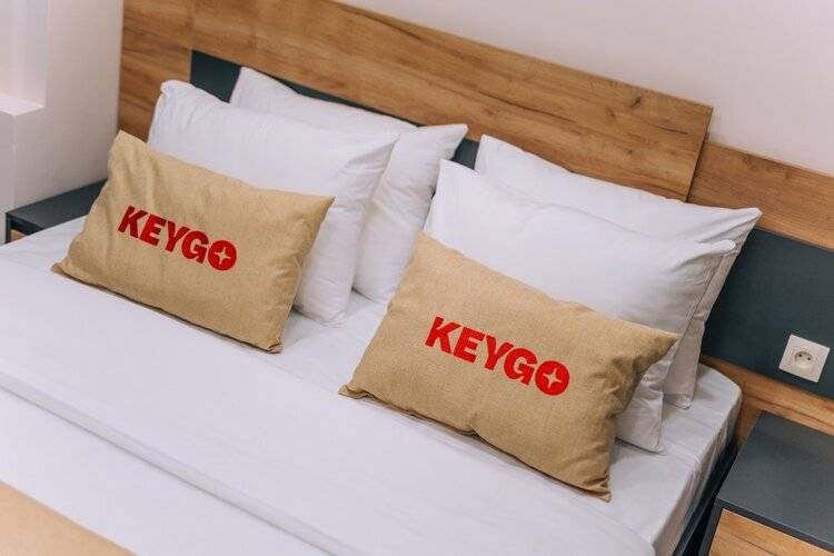 Апартаменты 1br Sunlit/Center/Frenchbalcony/Self Checkin/Keygo 50