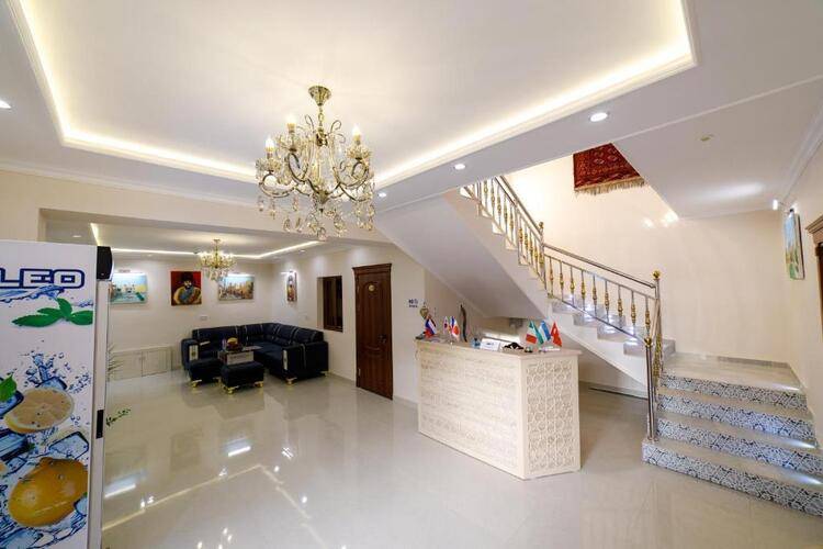 Khans Palace Hotel