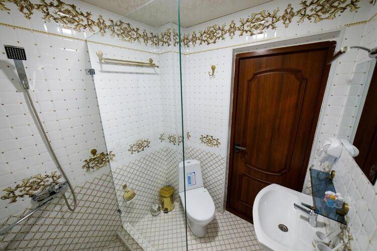 Khans Palace Hotel