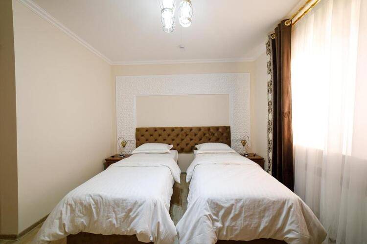 Khans Palace Hotel