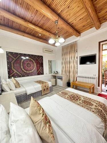 Grand Nodirbek Boutique Hotel