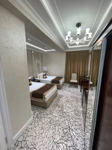 Zarafshan Grand Hotel
